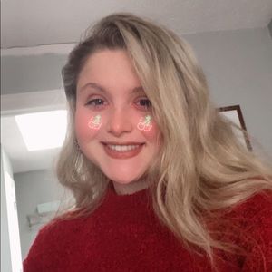 Meet your Posher, Lauren!